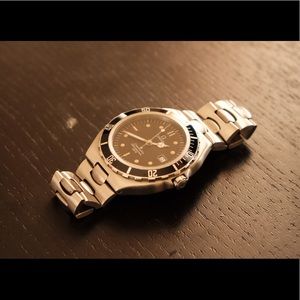 Omega seamaster pre-bond 200m